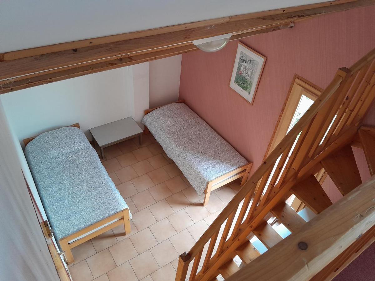 Refuge De Roncharel Hotel Annot Bagian luar foto